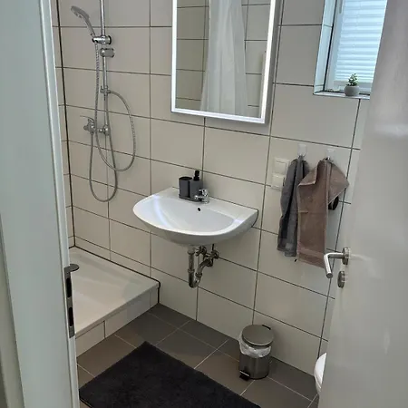 Unterkunft, Schoene Lage Auf Der Insel Niederwerth