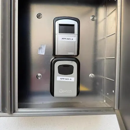 Appartement Unterkunft, Schoene Lage Auf Der Insel Niederwerth